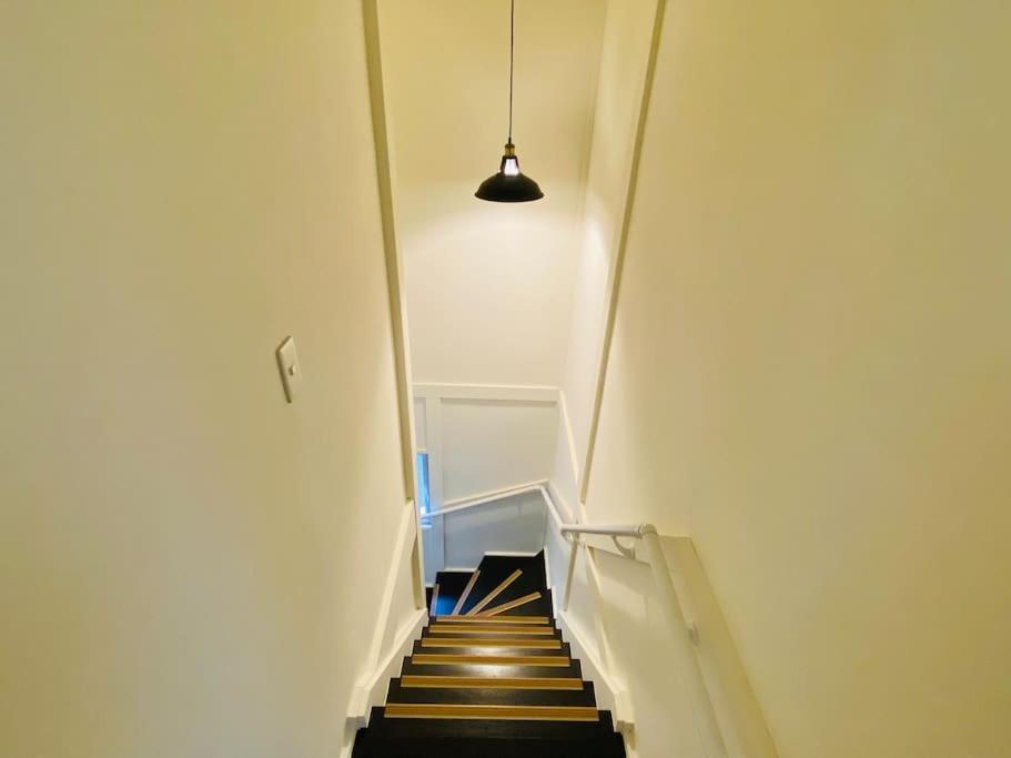 Apartamento 【広々一軒家】帰国者歓迎！最大9名!空港直通＆山手線すぐ！ファミリー向け80m2庭付き大福ハウス Tóquio